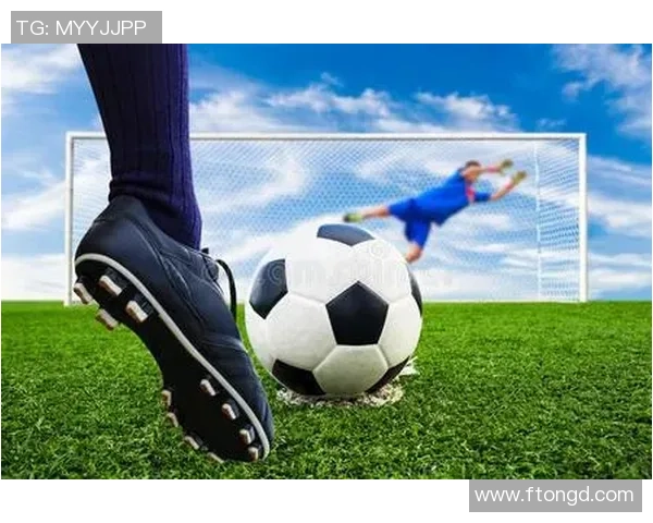 足球明星精彩瞬间射门瞬间真实捕捉展现运动之美与激情 足球明星精彩瞬间射门瞬间真实捕捉展现运动之美与激情
